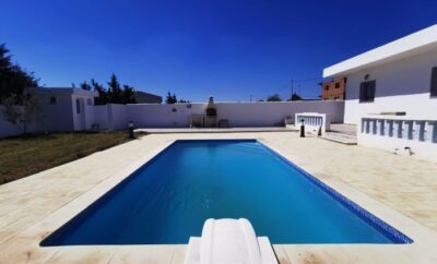 Villa S+2 à 600 Mètres De Plage Kerkouene – Kelibia
